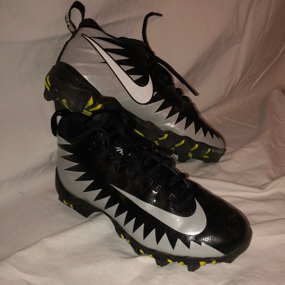 Nike baseball cleats